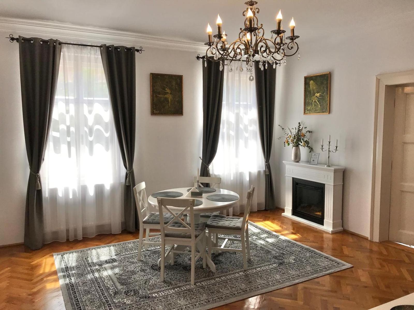 Residence Piata Armelor シビウ エクステリア 写真