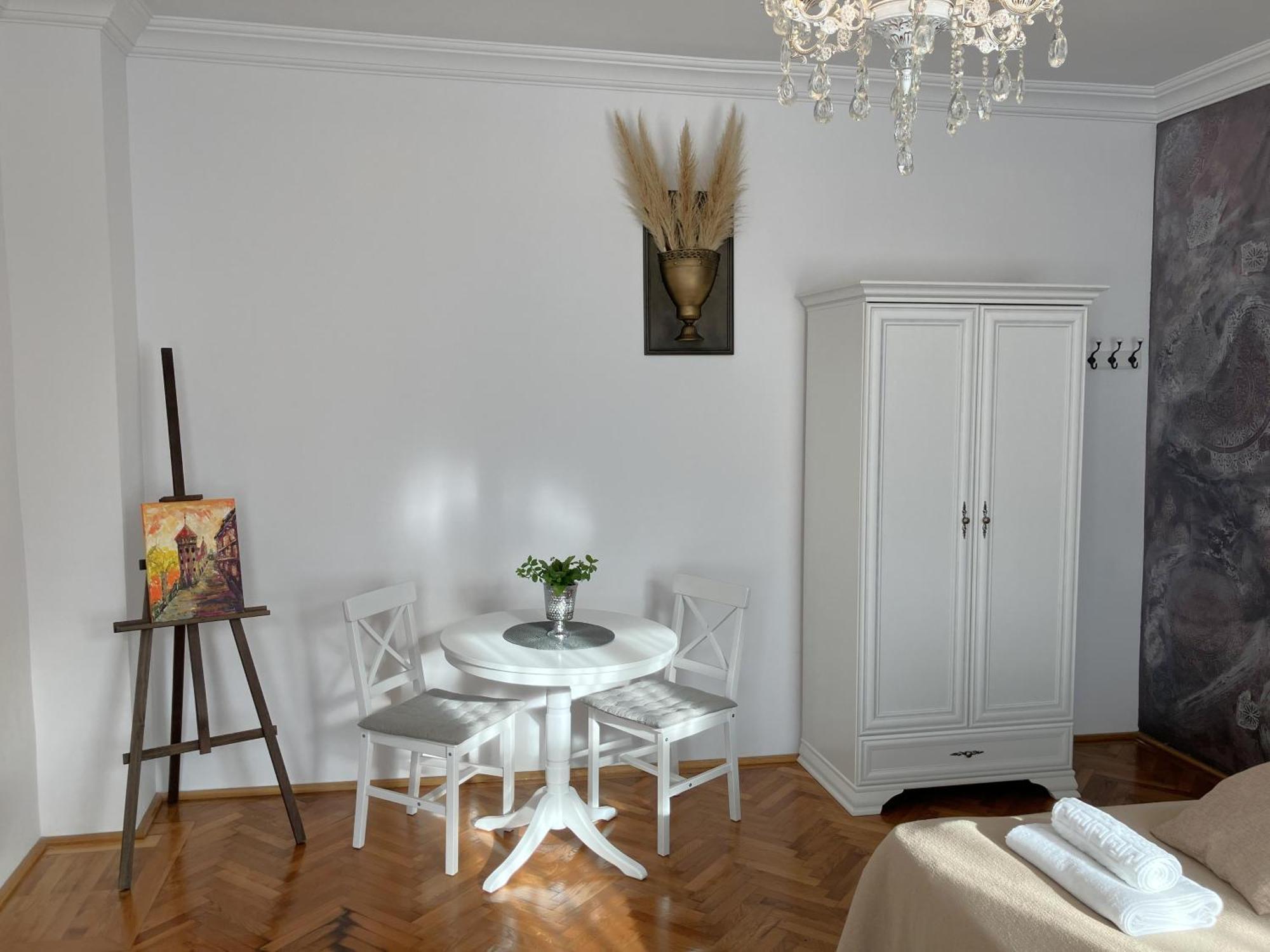 Residence Piata Armelor シビウ エクステリア 写真